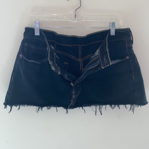 Levi’s mini skirt - Picture 3 of 3